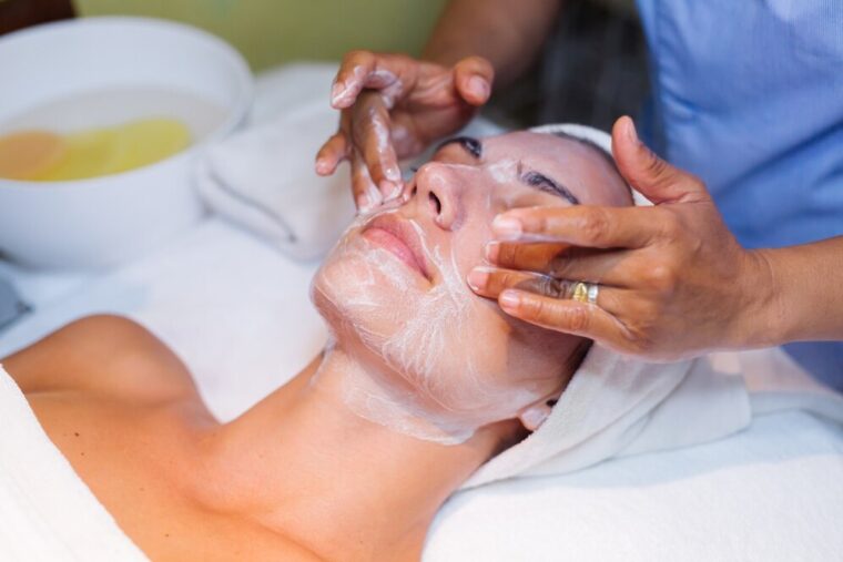 Realiza tu limpieza facial en Cali hoy