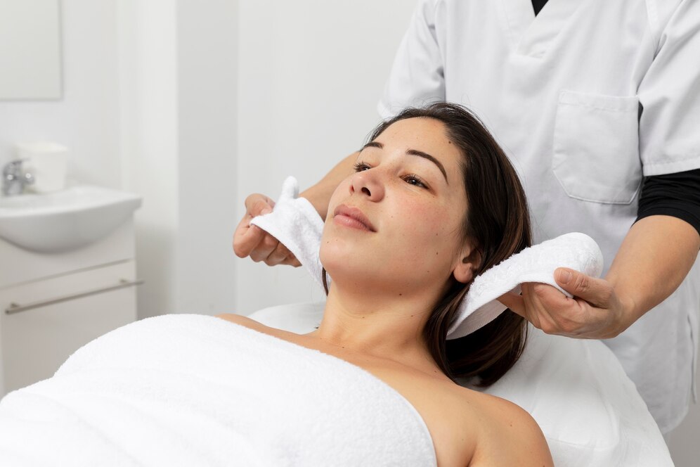 Descubre el peeling facial en Cali